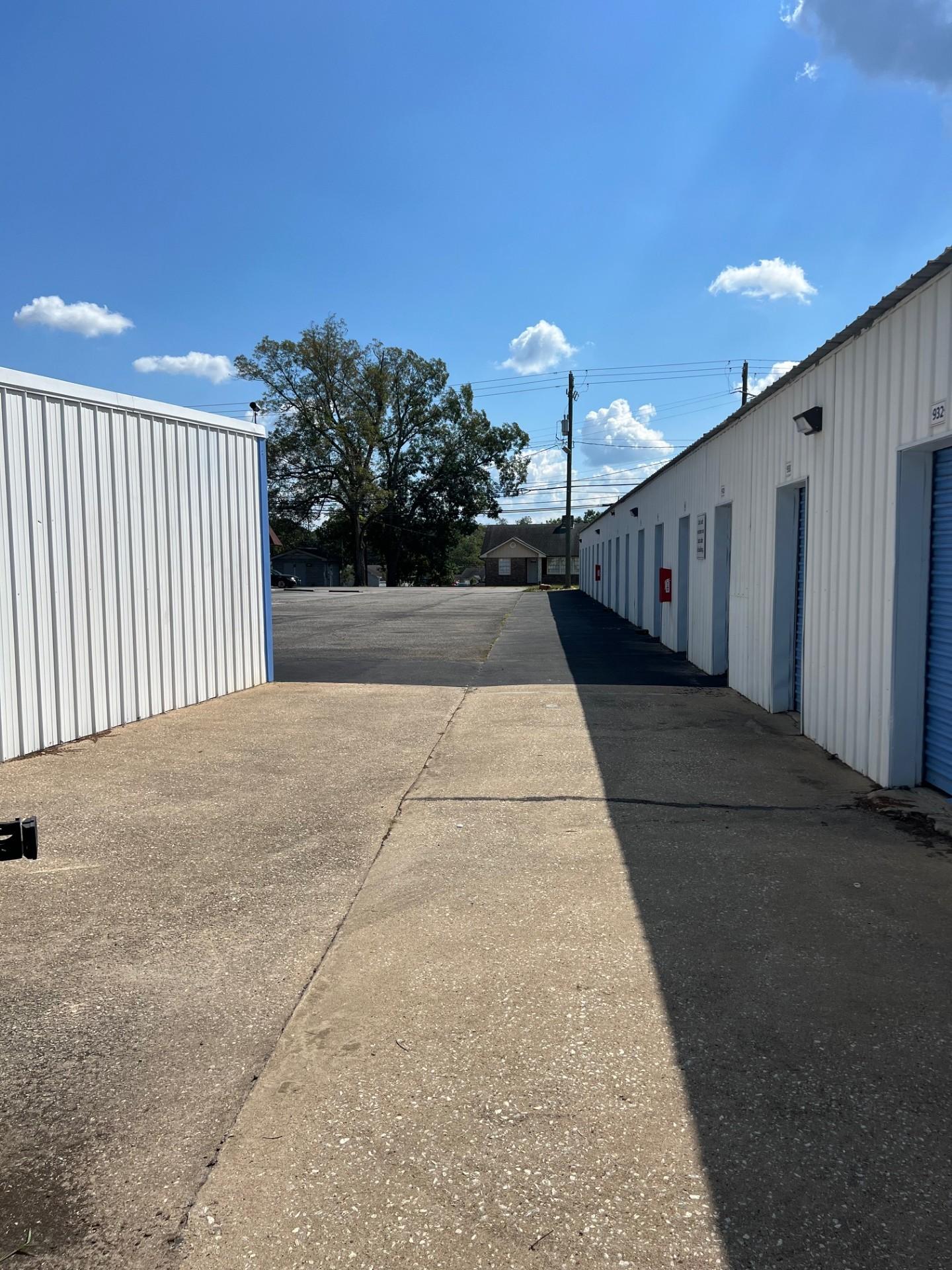 Clean Self Storage with Easy Access in Winder, GA